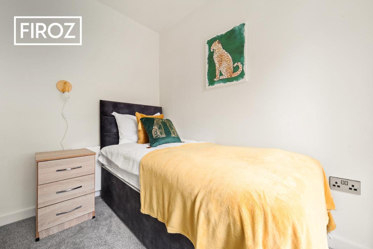 Spacious 4 Bedroom 3 Bath House For Families & Contractors With Free Parking, Fast Wi-Fi & Netflix By Firoz Property Management Leeds (West Yorkshire) Exterior foto