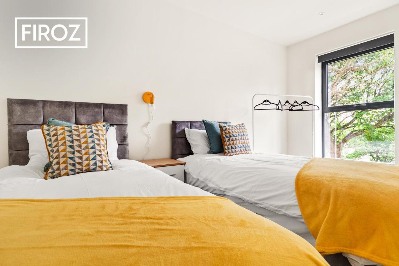 Spacious 4 Bedroom 3 Bath House For Families & Contractors With Free Parking, Fast Wi-Fi & Netflix By Firoz Property Management Leeds (West Yorkshire) Exterior foto