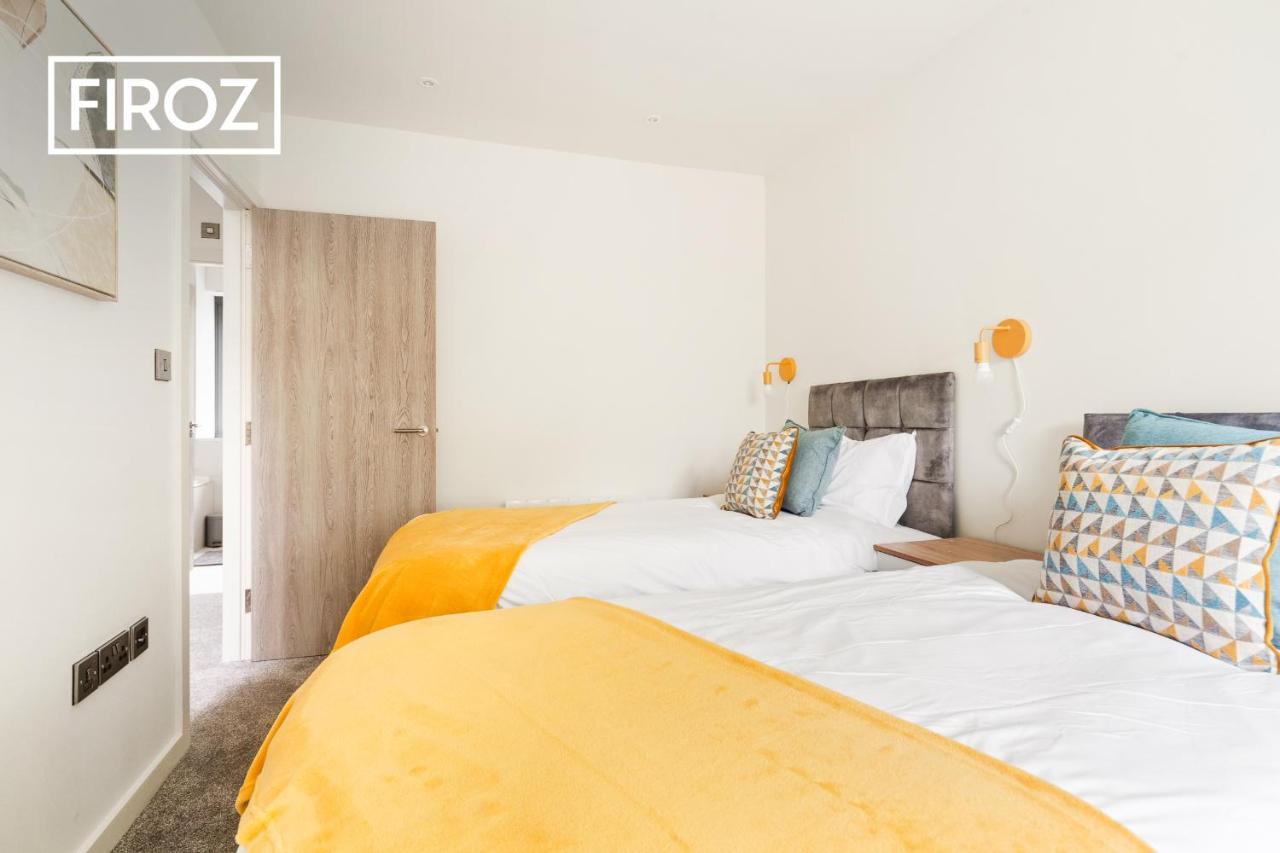Spacious 4 Bedroom 3 Bath House For Families & Contractors With Free Parking, Fast Wi-Fi & Netflix By Firoz Property Management Leeds (West Yorkshire) Exterior foto