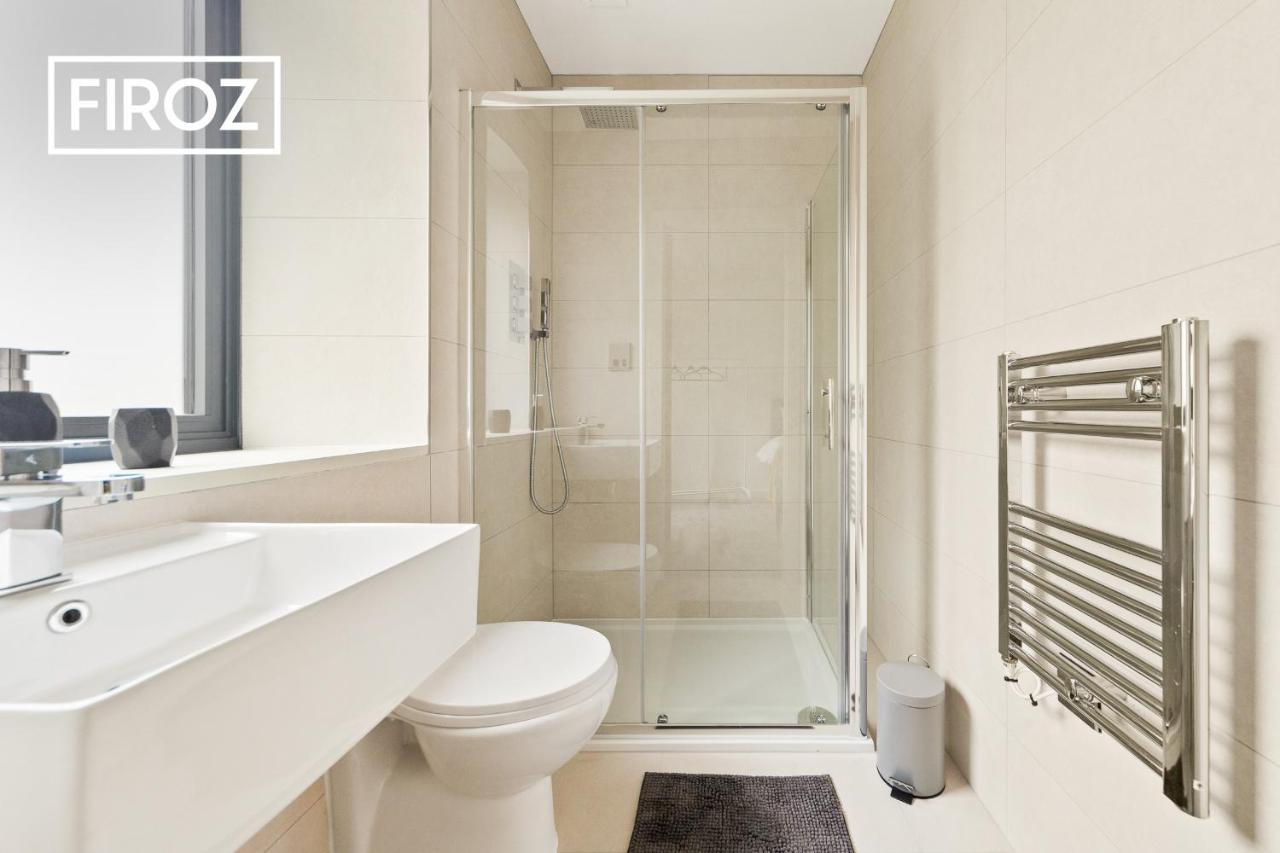 Spacious 4 Bedroom 3 Bath House For Families & Contractors With Free Parking, Fast Wi-Fi & Netflix By Firoz Property Management Leeds (West Yorkshire) Exterior foto