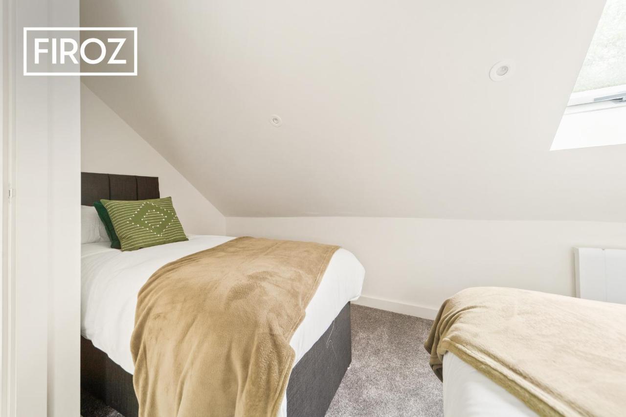 Spacious 4 Bedroom 3 Bath House For Families & Contractors With Free Parking, Fast Wi-Fi & Netflix By Firoz Property Management Leeds (West Yorkshire) Exterior foto